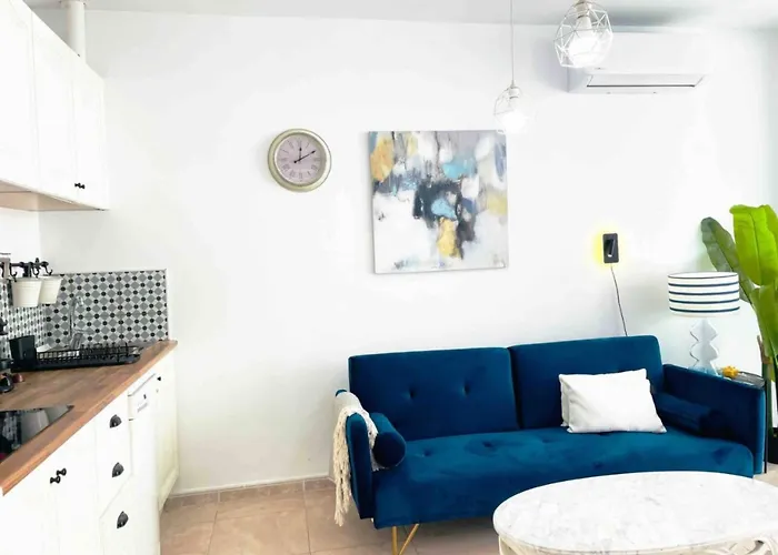 Alazul Jrj * コニル・デ・ラ・フロンテラ